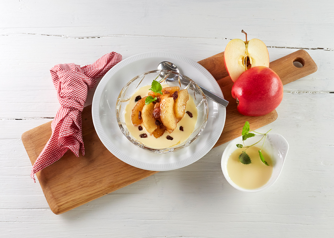 Bakte eplebåter med kanel